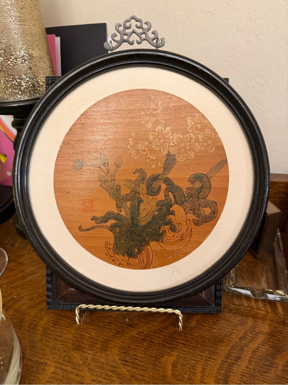 Hand-painted wood panel depicting floral bouquet, made in China